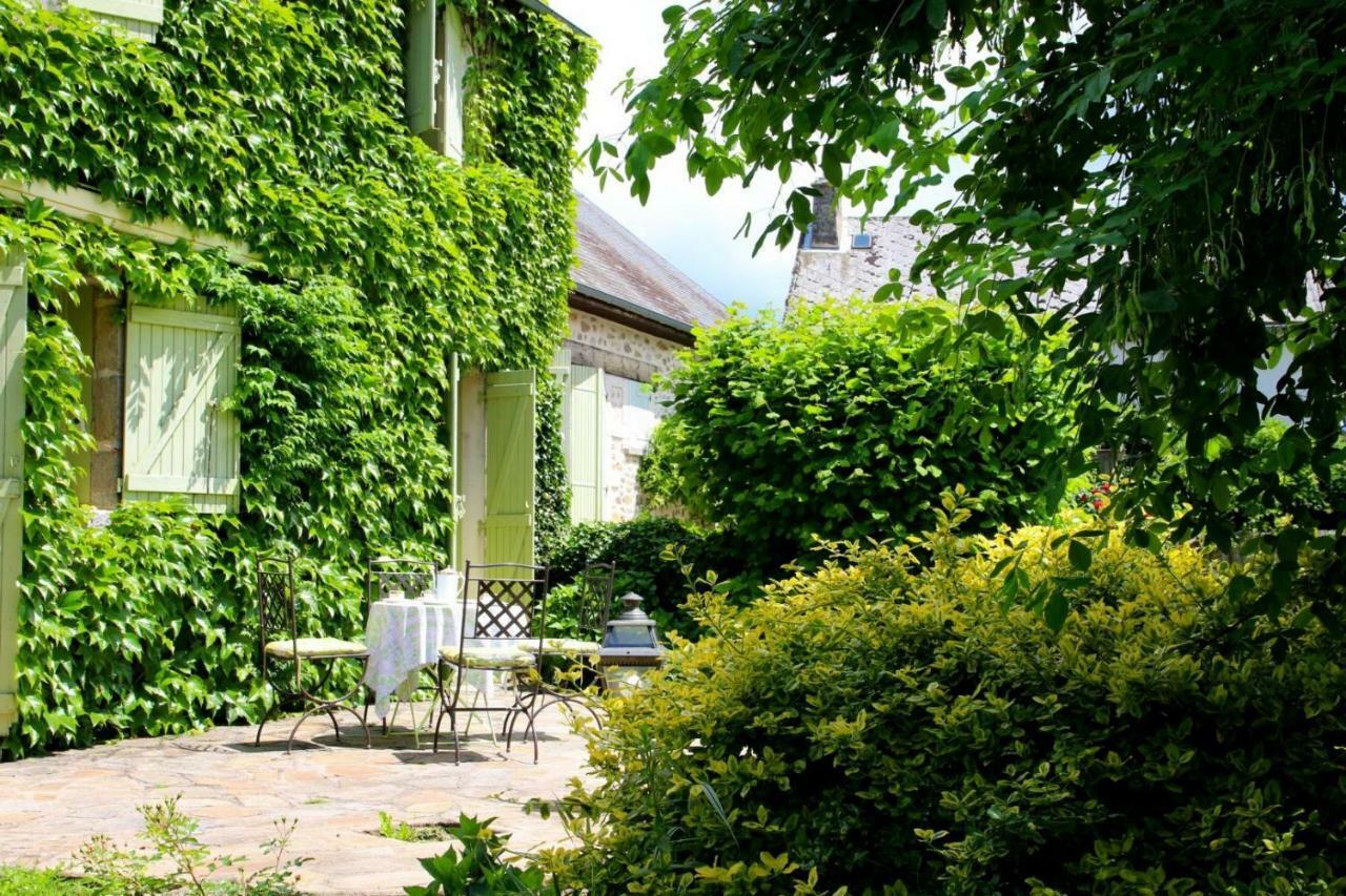 Chez Claire Bed & Breakfast Chamborand Exterior foto